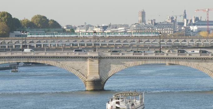 Une vue de la Seine à Paris